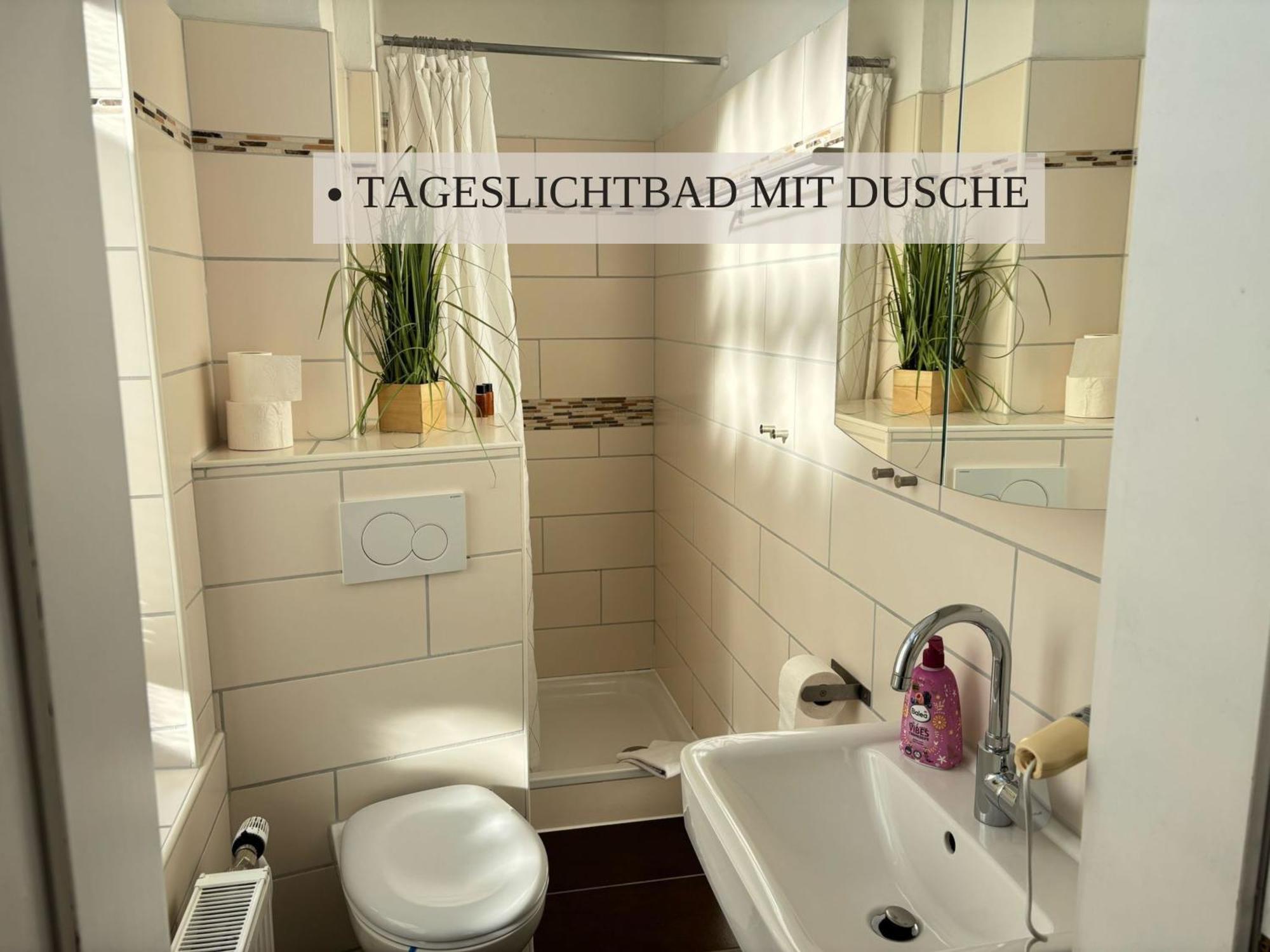 Haus Krabbe Apartments, Zentral Gelegen Im Idyllischen Nordseeort Zwischen Bremerhaven Und Cuxhaven, Hunde Kostenfrei Willkommen, Hauseigene Kostenfreie Parkplaetze Времен Экстерьер фото