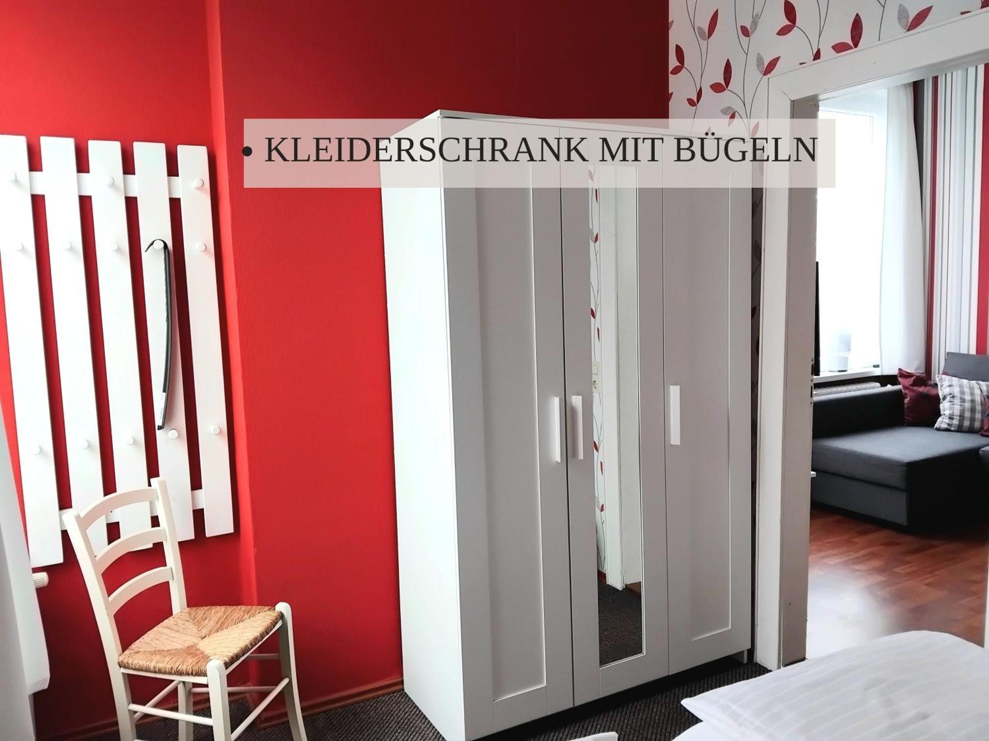 Haus Krabbe Apartments, Zentral Gelegen Im Idyllischen Nordseeort Zwischen Bremerhaven Und Cuxhaven, Hunde Kostenfrei Willkommen, Hauseigene Kostenfreie Parkplaetze Времен Экстерьер фото